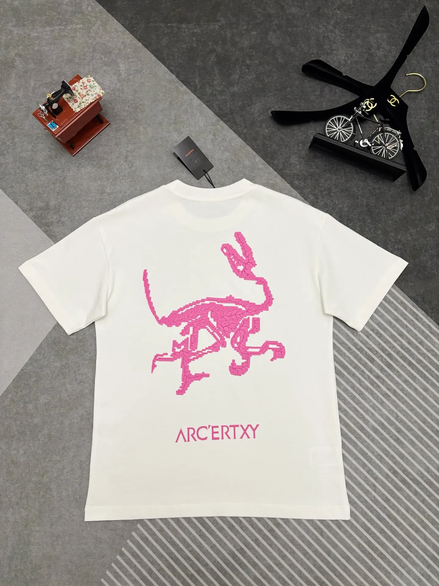 Arcteryx T 【Arcteryx ， 】 New Arrival ， Premium Versatile ， Same Style Arcteryx ， T ， ， ， logo logo ！ ， ， ， ， ， ， ， ！！ ， ， 。 ， 。 ， ， ！！ Sizes：S、M、L、XL、XXL